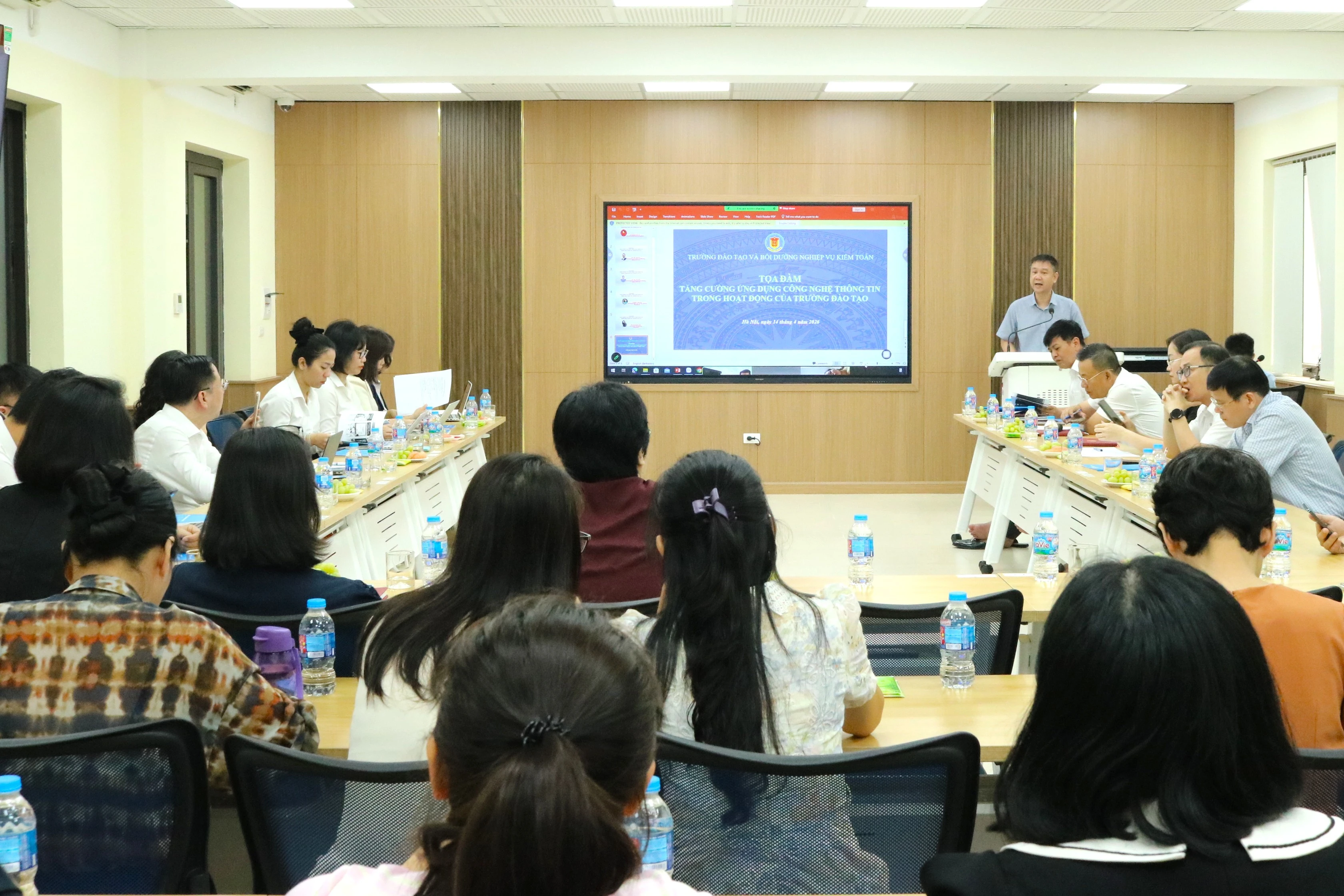 Tọa đàm tăng cường ứng dụng công nghệ thông tin trong hoạt động của trường đào tạo